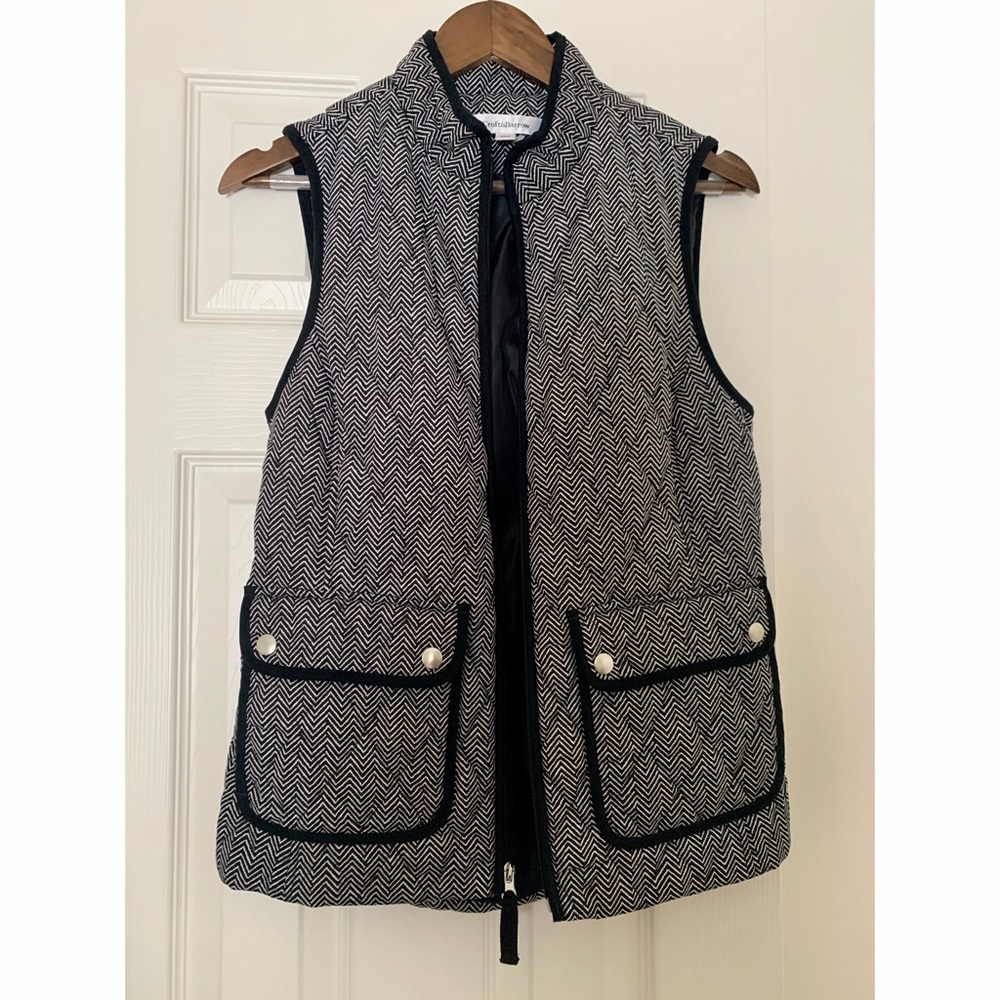 Black & White puffer vest